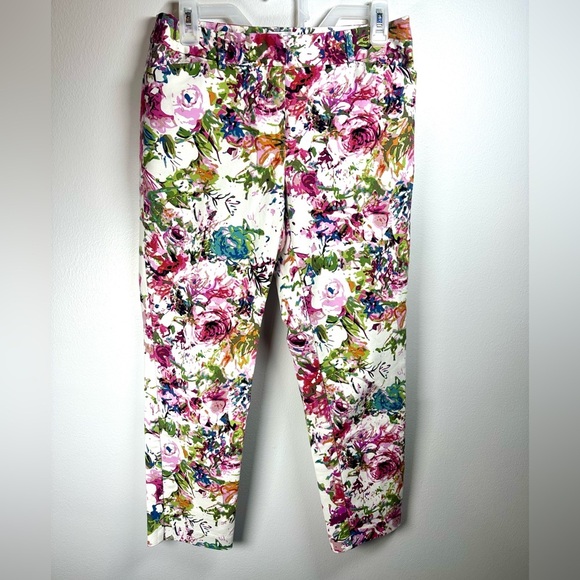 Liz Claiborne Pink and White Floral Capri Pants Size 6 Fairycore - Picture 1 of 6
